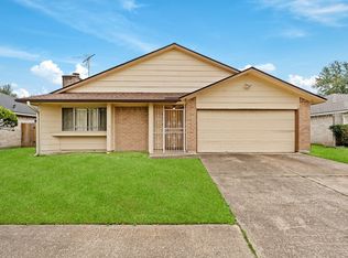 8702 Moonlight Forest Dr, Houston, TX 77088