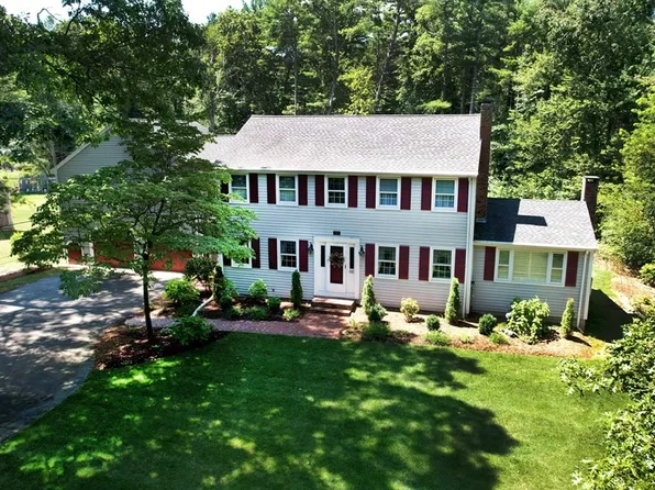 77 Columbus Ave, West Bridgewater, MA 02379