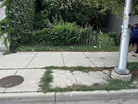2nd image of 3423 Cass Ave