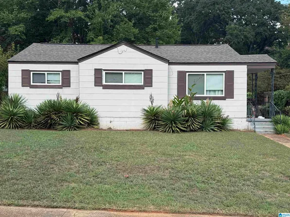 925 Garywood Pl, Bessemer, AL 35023