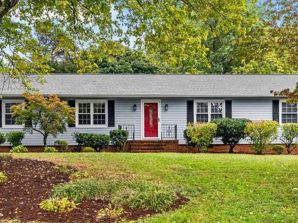 602 Lipscomb Rd, Greensboro, NC 27410