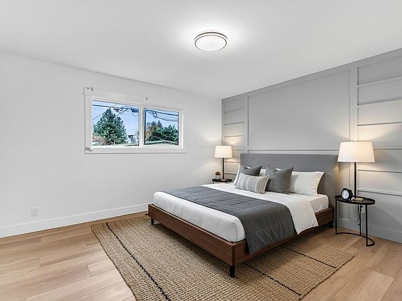 4th image of 45122 Balmoral Ave