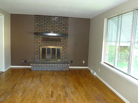 4th image of 4980 Biddeford Dr NW