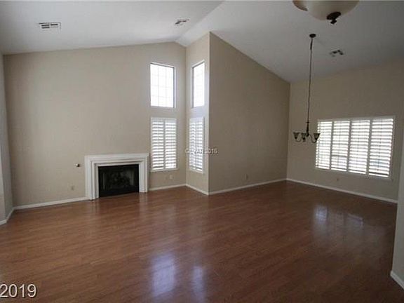 2nd image of 552 Baldridge Dr