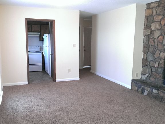 4th image of 4518 Bonnell Dr NW APT K