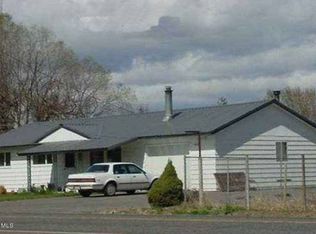 6809 Ahtanum Rd, Yakima, WA 98903