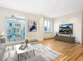 562-564 Court St #4A, Brooklyn, NY 11231