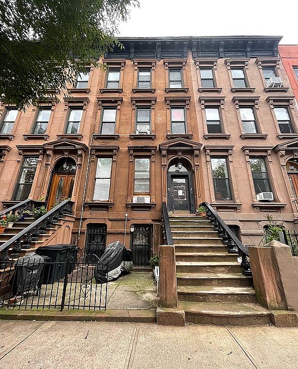 1st image of 376 Greene Ave