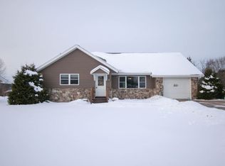 520 Elm St, Athens, WI 54411