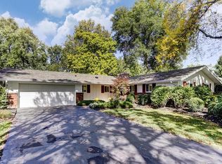 679 Hyde Park Dr, Dayton, OH 45429