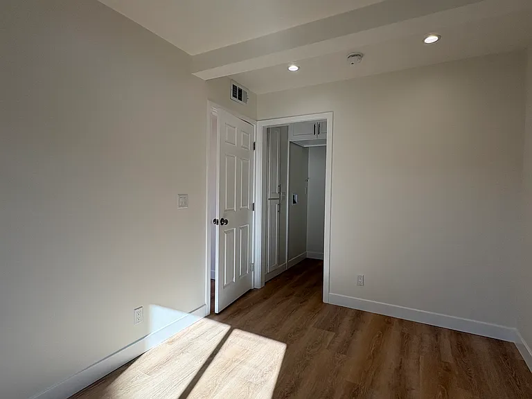 4936 1/4 Stratford Rd #A — Photo 21