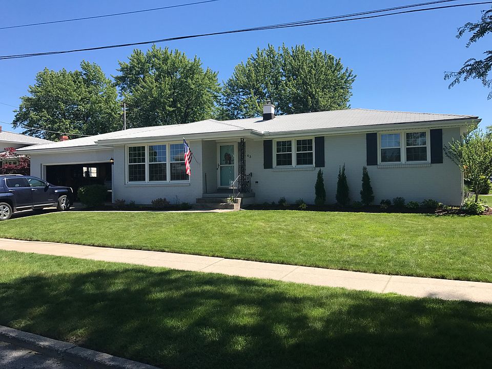 1st image of 43 Sweetwood Dr