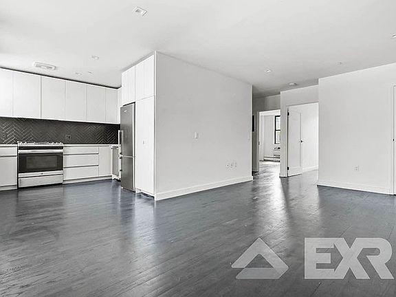4th image of 260 Water St #Penthouse B
