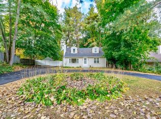 90 Willow St, Guilderland, NY 12084
