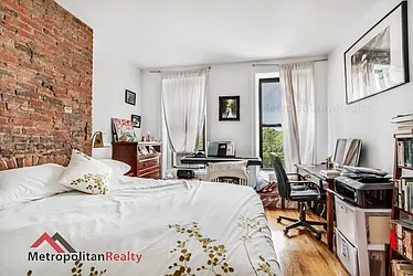 Rented by Metropolitan Realty