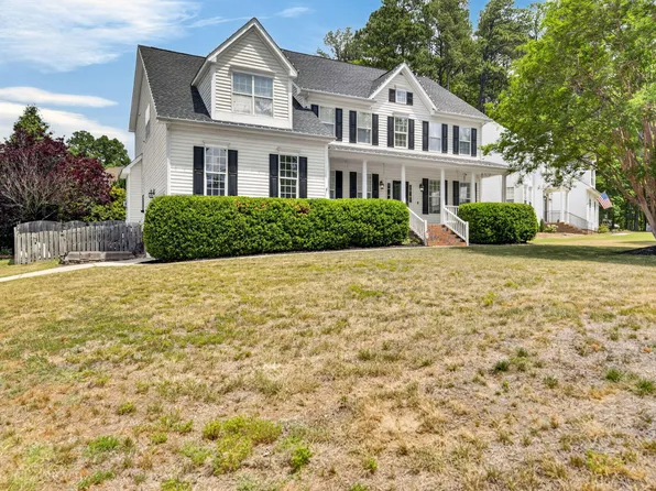 1258 Horsham Way, Apex, NC 27502