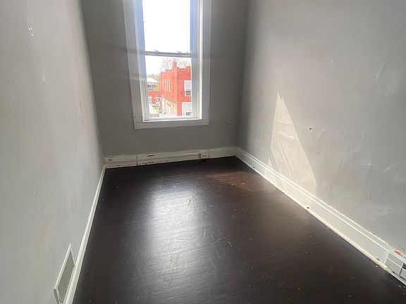 5th image of 4704 Michigan Ave #2