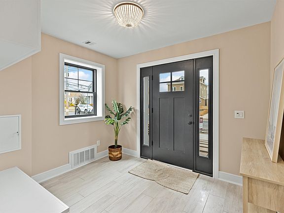 3rd image of 34 N Essex Ave