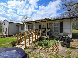 1949 Bluff Mountain Rd, Sevierville, TN 37876