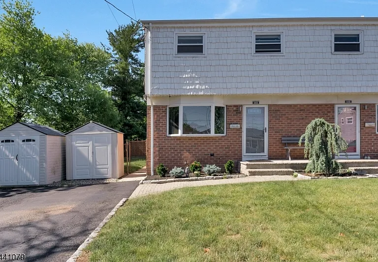 640 Desota Dr #A — Photo 1