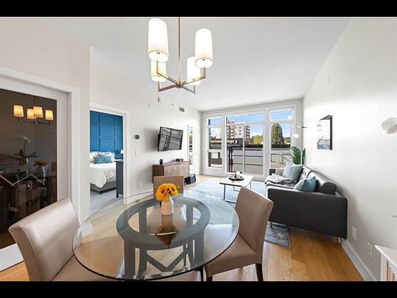 3rd image of 2020 Alma St #305