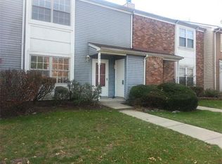 321 Constitution Cir, North Brunswick, NJ 08902