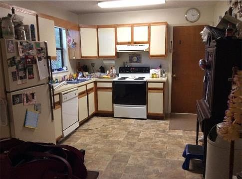 4th image of 1126 34th Ave SW