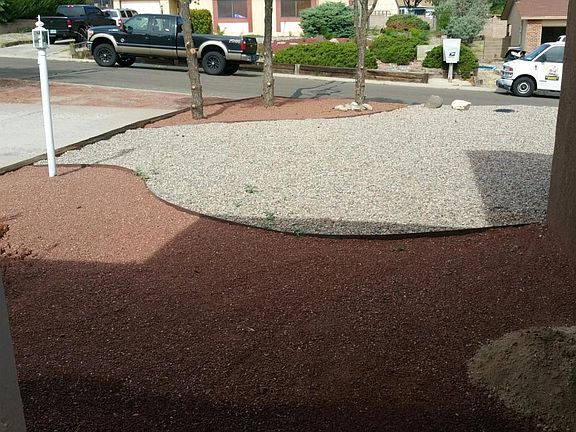 510 Ivory RD SE-Front Yard