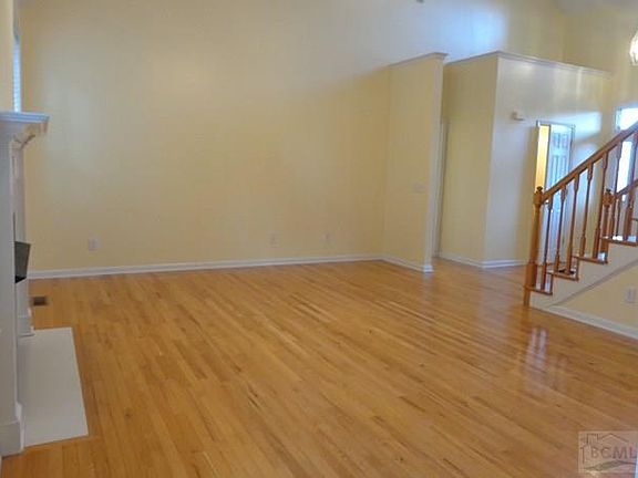 5th image of 103 Mimosa Hills Dr