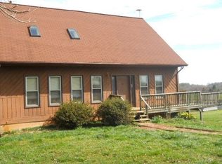 5949 Old Forge Rd, Rocky Mount, VA 24151