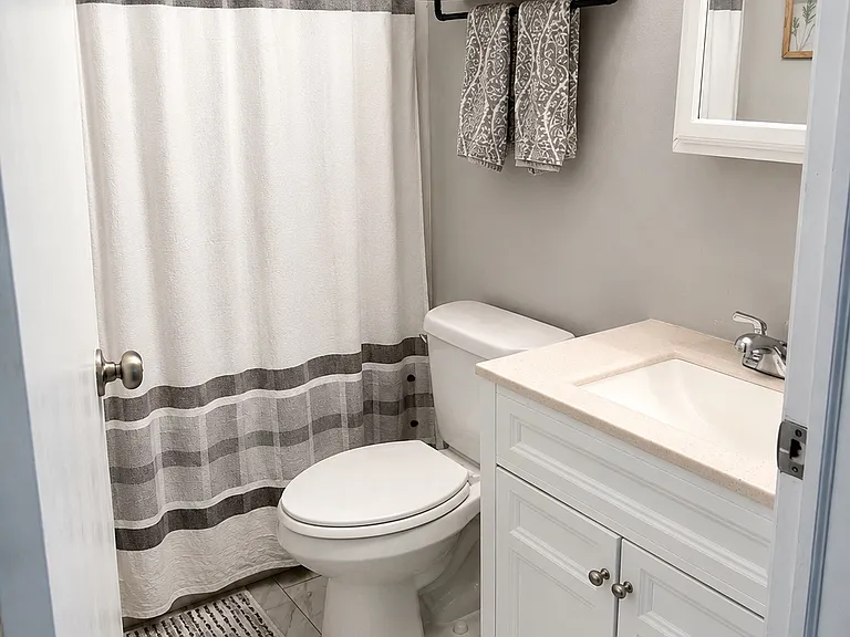 2140 Mariner Cir — Photo 12
