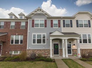 3221 Coral Ln, Glenview, IL