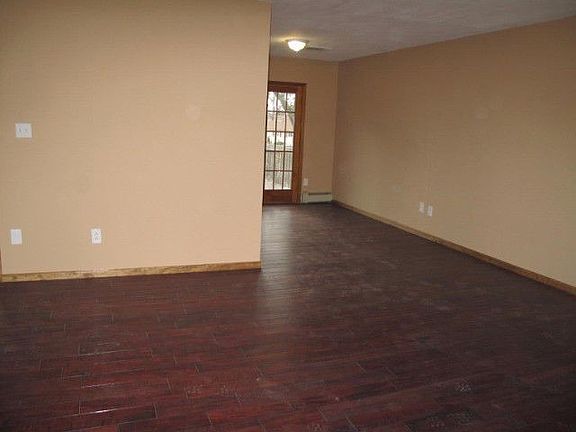 4th image of 844 Broadway