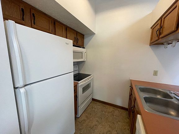 5th image of 422 Vine St #5