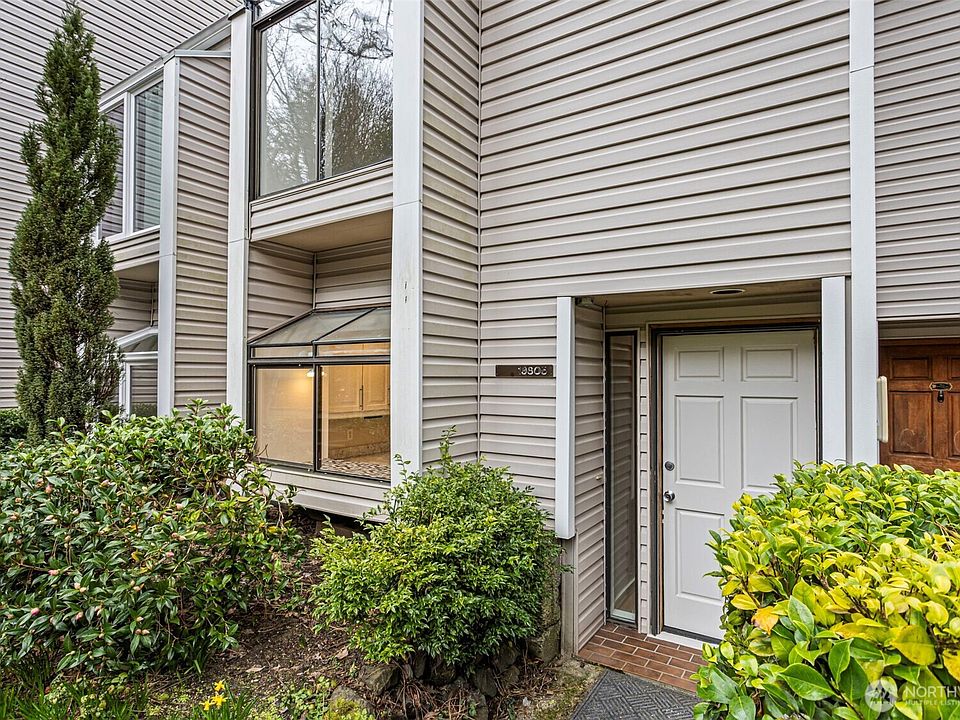 1st image of 19805 15th Avenue NE #3