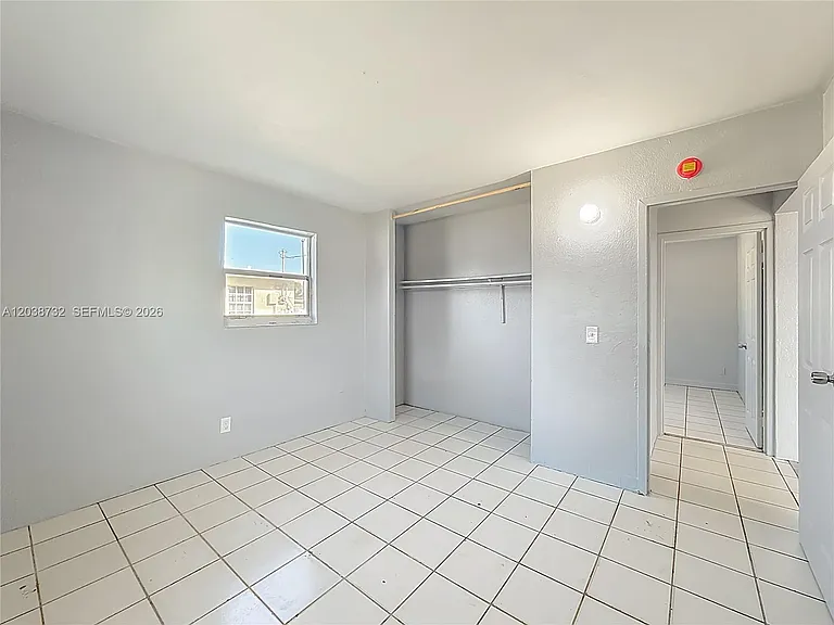 2408 NW 8th St — Photo 7