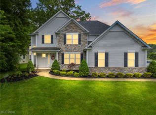 6111 Brownstone Ct, Mentor, OH 44060