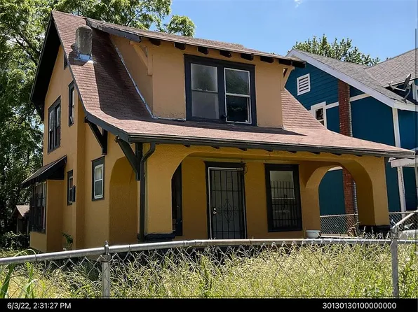 1419 E 40th St, Kansas City, MO 64110