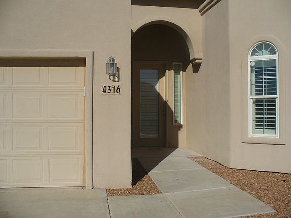 2nd image of 4316 Calle De Nubes