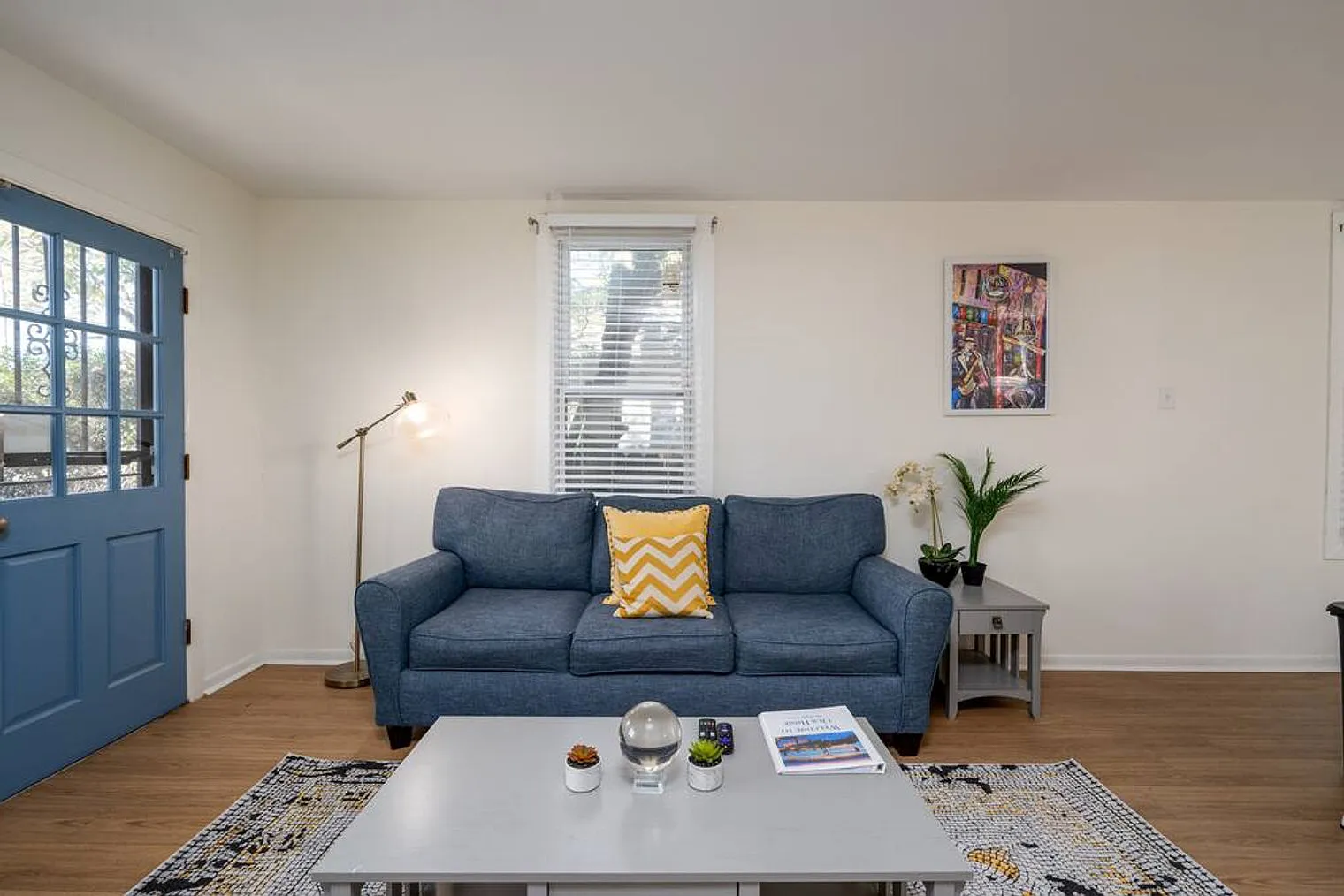 2 bed, 2.0 bath, $2,005 — Photo 3
