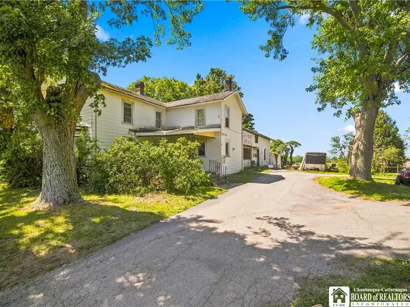 7474 E Main Rd, Westfield, NY 14787