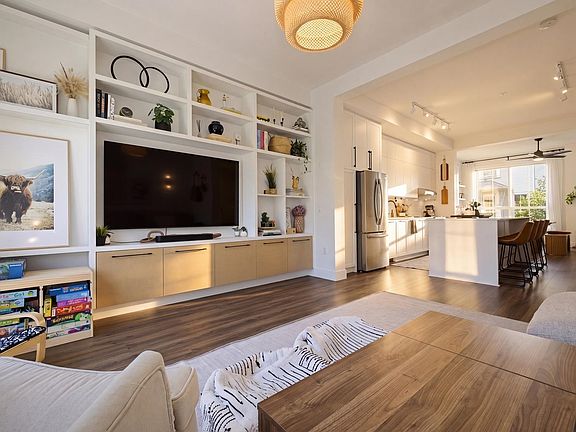 4th image of 4656 Orca Way #52