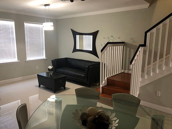 2nd image of 5470 NW 107th Ave APT 813