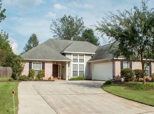 417 Greencrest Dr, Covington, LA 70433