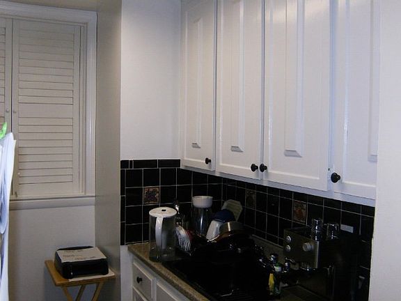 3rd image of 395 Westchester Ave APT 2C