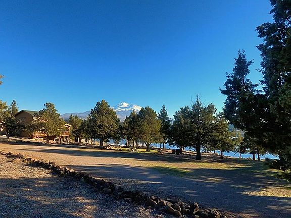 5th image of Mountain Wood Dr