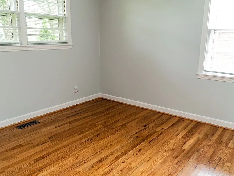 150 McCall St — Photo 22