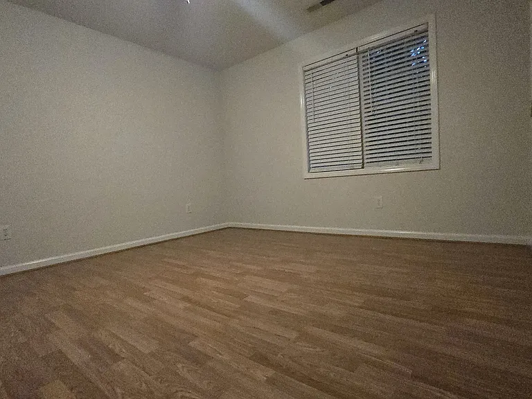 2420 Appalachian Dr — Photo 9