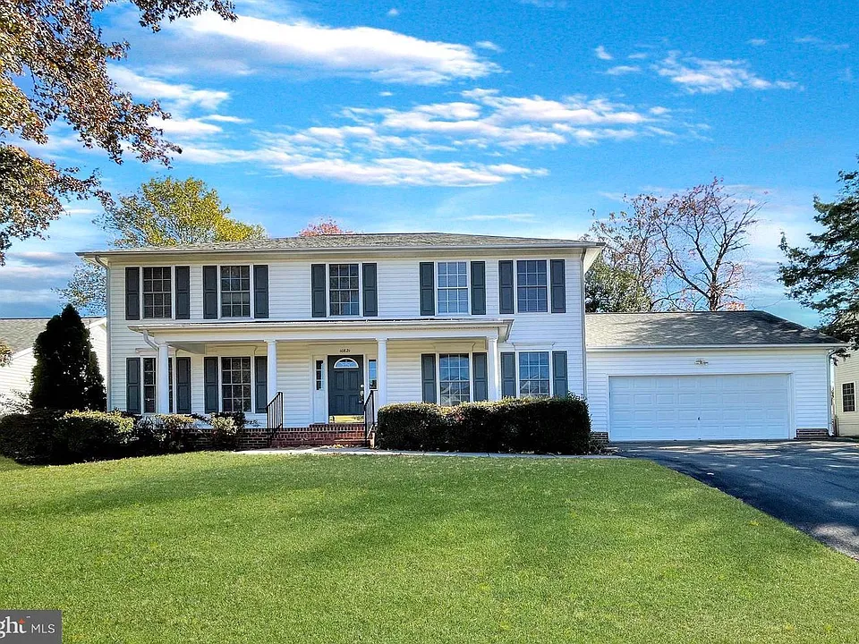 10821 Samantha Pl