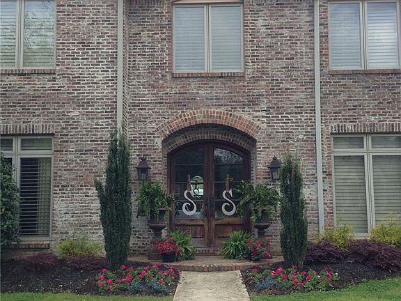 3rd image of 578 Homestead Ln